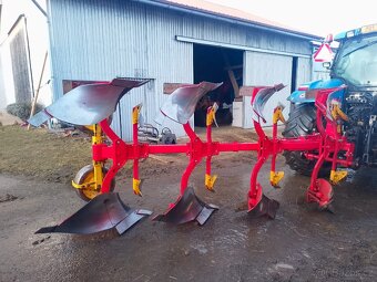 Nesený pluh otočný Pottinger SERVO 25 - 4