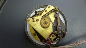 Prachotěsné podružné hodiny IBM - 4