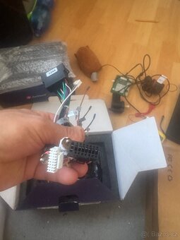 Sony PlayStation 4 Slim, 1TB černá použitý - 4