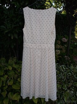 Puntíkaté šaty Orsay - vel. XS/S - 4