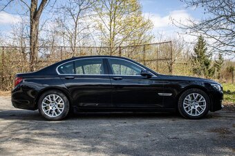 BMW 750d xDrive | 2017 | servis, výborný stav - 4