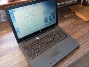 Prodám notebook HP 250 G6 - 4