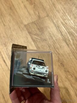 Autíčko Ford RS 200 - 4