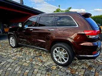 Jeep Grand Cherokee wk2 summit 3.0 V6 - 4