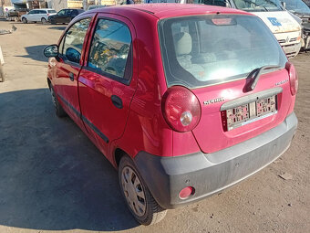 Chevrolet Spark 0.8 ( A08S3 ) 38kW r.2007 červená na náhradn - 4