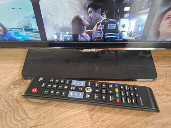 Samsung 81cm Smart WiFi YouTube Netflix oneplay - 4