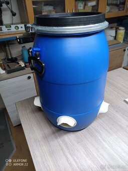 Krmítko pro slepice - 4