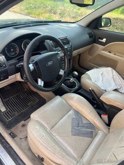 Ford Mondeo kombi 2.0 LPG 2002 - 4