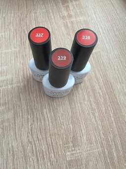 Sada 12 ks laků AIMEILI na nehty pro UV lampy (334-345) - 4