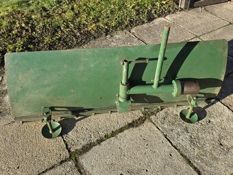 Robustní sněžný pluh k malotraktoru MF-70 - 4