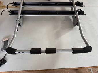 Nosič kol na zadní dveře Thule - 4