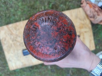 Starý hasící přístroj - 4