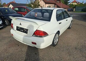 Mitsubishi Lancer 1,3 Comfort benzín manuál 60 kw - 4