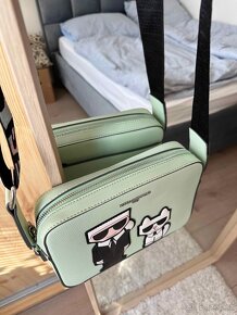 MINTOVÁ CROSSBODY KABELKA KARL LAGERFELD - 4