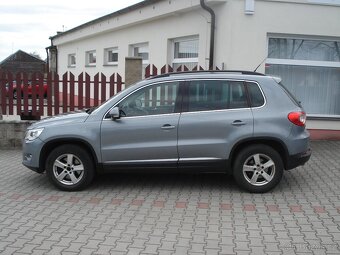 VOLKSWAGEN TIGUAN 2.0 TDI 4 x 4,SERVISKA,NOVÁ STK - 4
