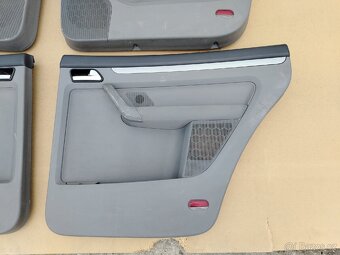 Tapecirunky Volkswagen Touran - 4