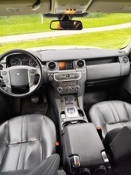 Land Rover Discovery 4 - 4