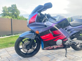 Honda CBR 600F r.v. 1992 TOP - stav - 4