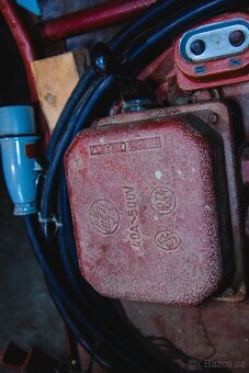 Prodám PILU na dřevo, nebo části (MOTOR 7.5 kw atd) + koleje - 4