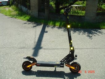 Prodám koloběžka Kukirin G2 Pro (VMP) je vybavena výkonn - 4