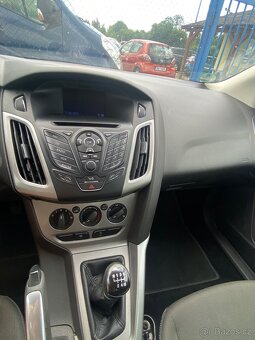 Ford Focus Turnier 1.6 TDCI - TOP STAV - 4