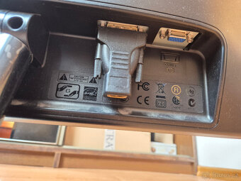 Benq monitor - 4