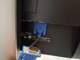 Monitor Dell U2412M - 4