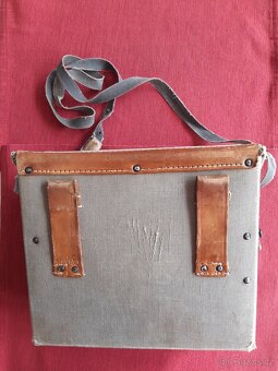 Stará brašna zdravotníka. - 4