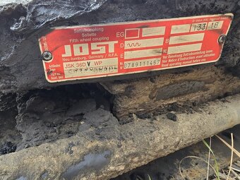 posuvná natáčecí podkova na tahač - 4