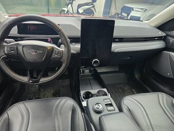 Ford Mustang Mach-E 91kWh - 4
