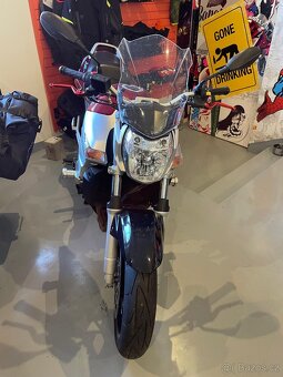 Suzuki gsr 600 - 4