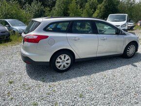 Ford Focus 3  1,6i 16v - 4