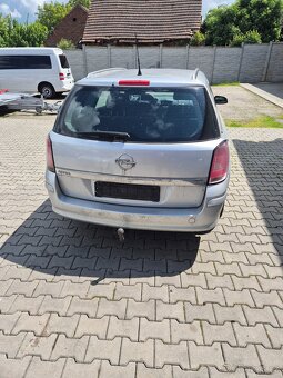 Astra 1.8 - 4