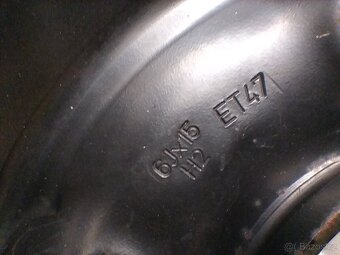 Prodám kompletní zimní kola Škoda plech disk 195/65R15 91T - 4