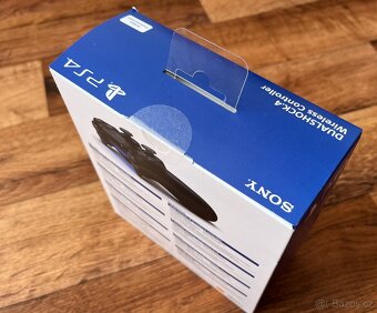 Originální ovladač Sony DualShock 4 pro PS4 V2 černý - 4