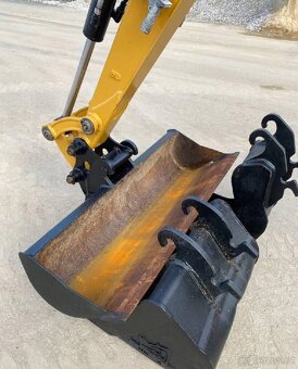 Minibagr po servisu TOP-Caterpillar 302.4 D-2,3t(13 kW) - 4