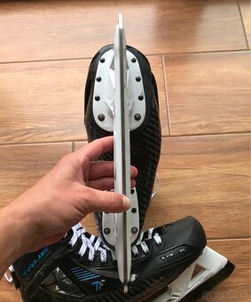 Brusle gólman True Custom vel.10 pěkný stav - 4