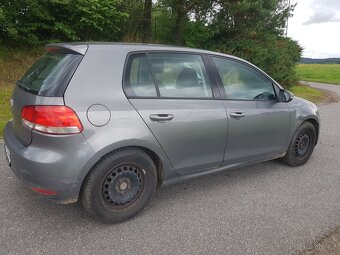 VW Golf 6 - 4