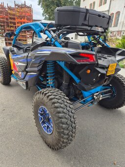 CAN AM Maverick X3 Turbo RC - 4