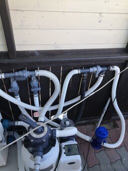 Kompletní set: Bazén Exit Toys
- 4