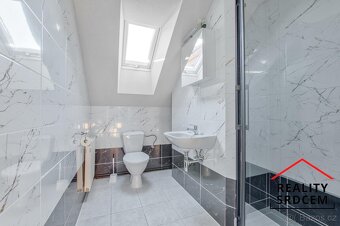 Pronájem nového bytu 1+kk, 28 m2 s parkováním a zahradou, Sk - 4