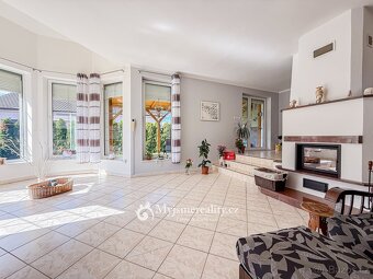 Prodej rodinného domu 4+kk, pozemek 992 m², Znojmo - Příměti - 4