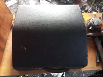 starý psací stroj Diana - 4