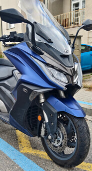 Kymco AK-550 touring maxiskútr - 4