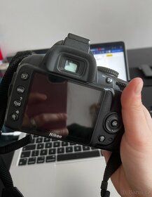 Nikon D3000 + objektiv AF-S 18-55 VR - 4