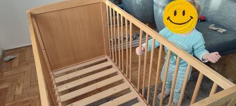 Dřevěná dětská postýlka - 4