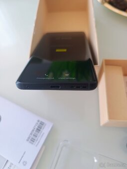 Motorola Edge 40 - 4