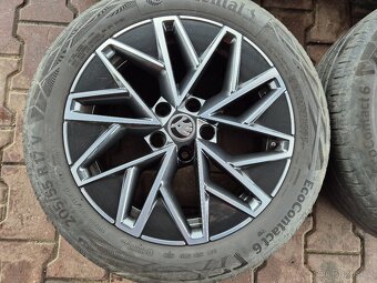 Alu kola Škoda 5x112 7x17 ET46 205/55r17 letní 5E3 601 025 - 4