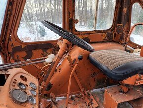 Traktor belarus - 4