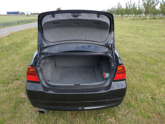 BMW 318i E90 - 4